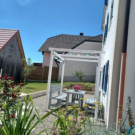 Im Stueble Apartment Koetz Exterior photo